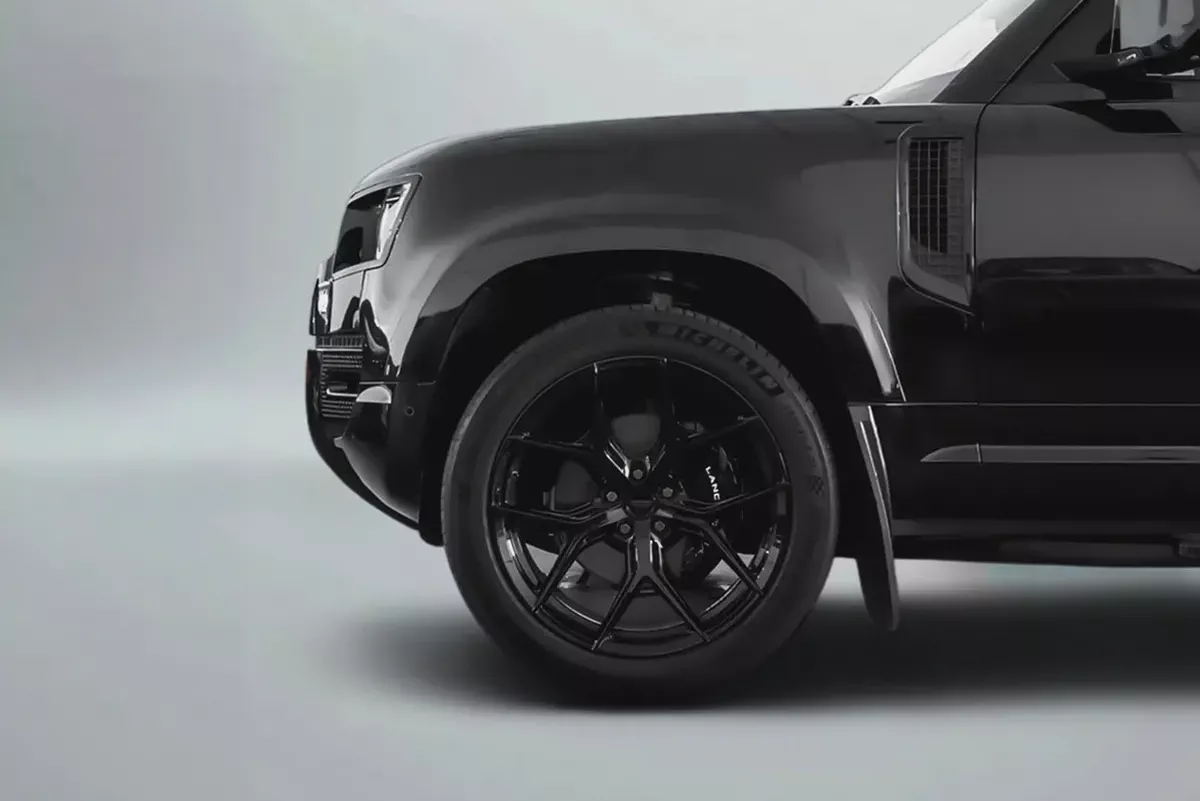 AED 4,622 / 60 months | 0% DP | 2021 Land Rover Defender 110 P400 SE First Edition-4-4