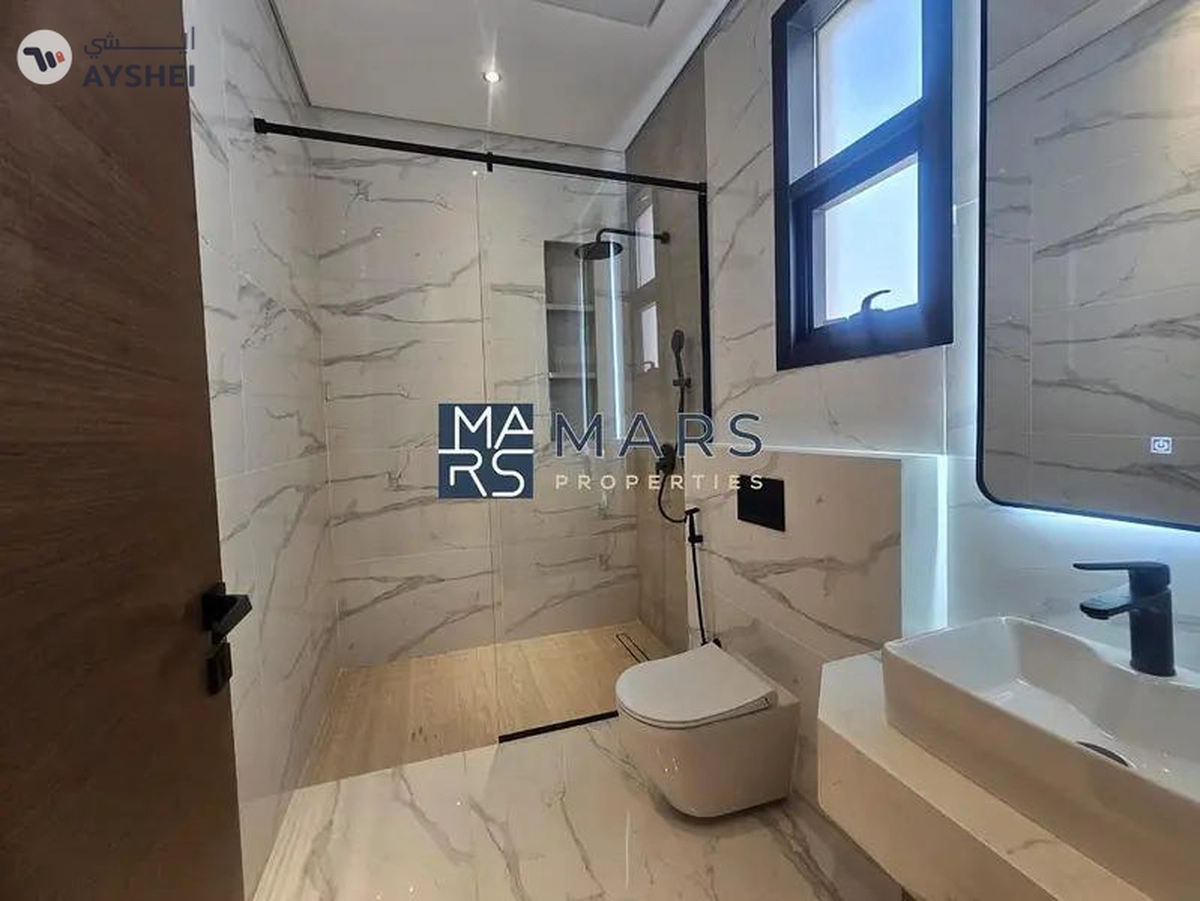 Villa-5 bedrooms in Al Hoshi – Close to the Main Entrance of the Area