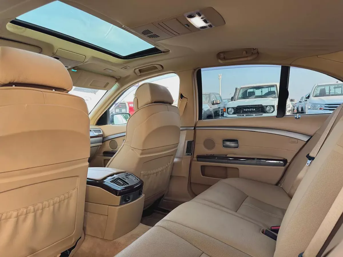 BMW | 7 SERIES | 750i | 2007 | BEIGE INTERIOR | ONLY : 85,885 KM | JAPAN IMPORT | CLEAN TITLE-12-12