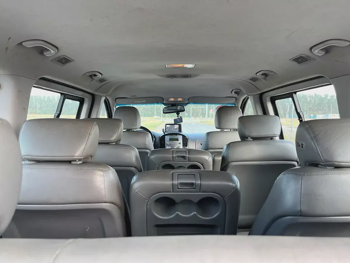 Hyundai H1 GLS 2015 Korean Specs - Well Maintained-11-11