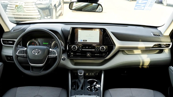 2026 Toyota Highlander LE 2.5 AT Hybrid