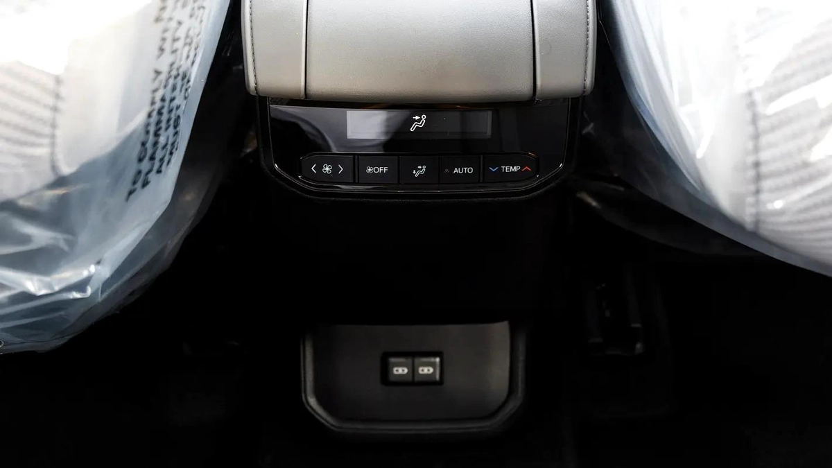 2026 Toyota Highlander LE 2.5 AT Hybrid-1-1