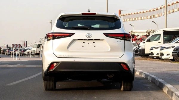 2026 Toyota Highlander LE 2.5 AT Hybrid