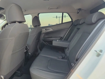 2023 Kia Sportage LX GCC Specs-14