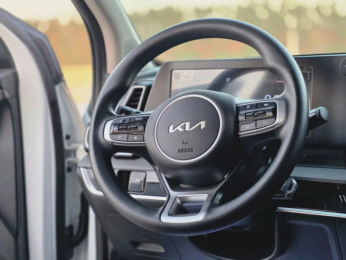 2023 Kia Sportage LX GCC Specs-13-13