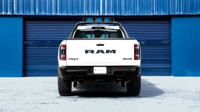 RAM 1500 TRX V8-7