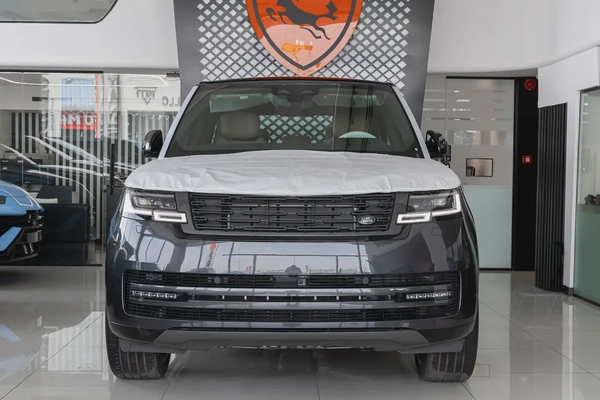Range Rover Vogue P530 Autobiography |  | GCC Specs | V8 | Full Options | 2026 (Export)