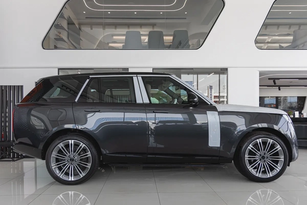 Range Rover Vogue P530 Autobiography |  | GCC Specs | V8 | Full Options | 2026 (Export)
