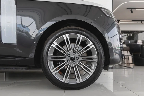 Range Rover Vogue P530 Autobiography |  | GCC Specs | V8 | Full Options | 2026 (Export)