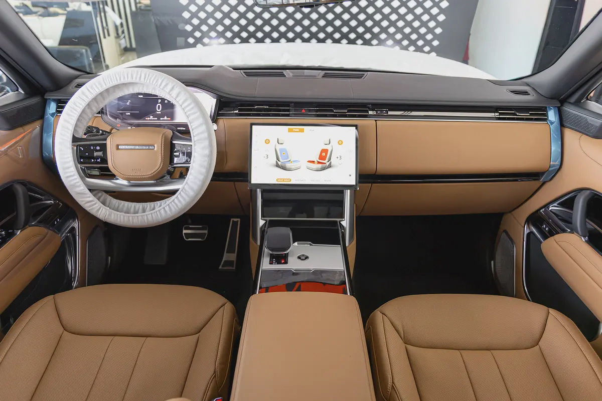 Range Rover Vogue P530 Autobiography |  | GCC Specs | V8 | Full Options | 2026 (Export)-10-10