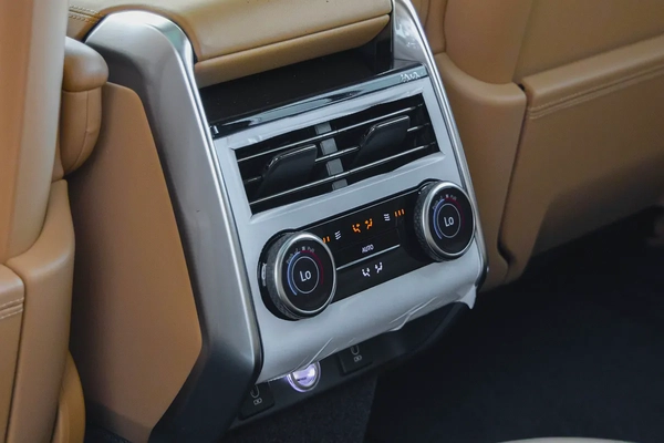 Range Rover Vogue P530 Autobiography |  | GCC Specs | V8 | Full Options | 2026 (Export)
