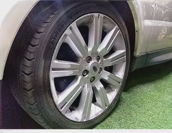 Land Rover Range Rover Sport SV 2009 - GCC Specs