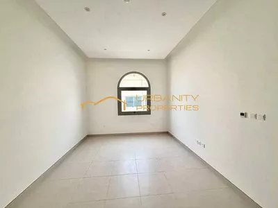 Spacious || 4 Bedroom Villa || Front Yard || Al Garhoud ||-8