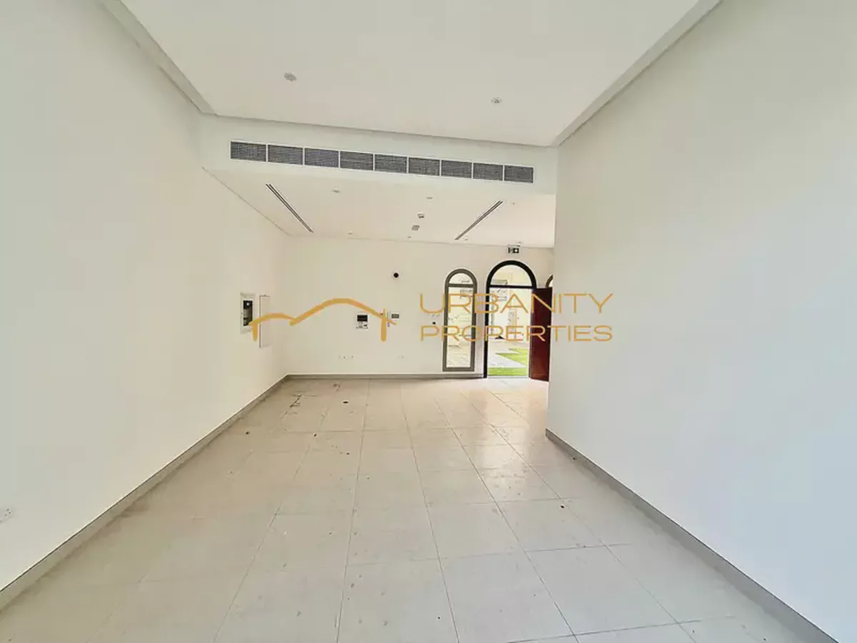 Spacious || 4 Bedroom Villa || Front Yard || Al Garhoud ||-3-3