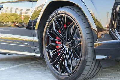 Lamborghini Urus SE 2026-12