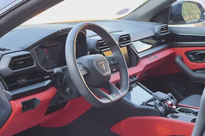Lamborghini Urus SE 2026-8
