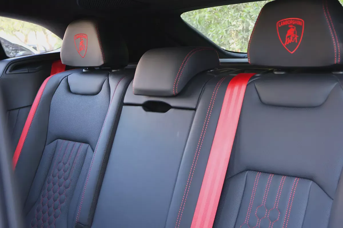Lamborghini Urus SE 2026-9-9