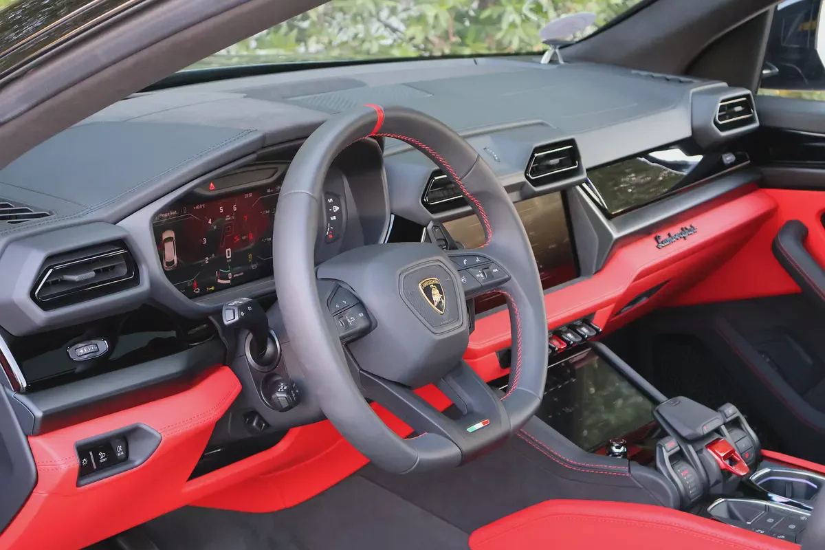 Lamborghini Urus SE 2026-17-17